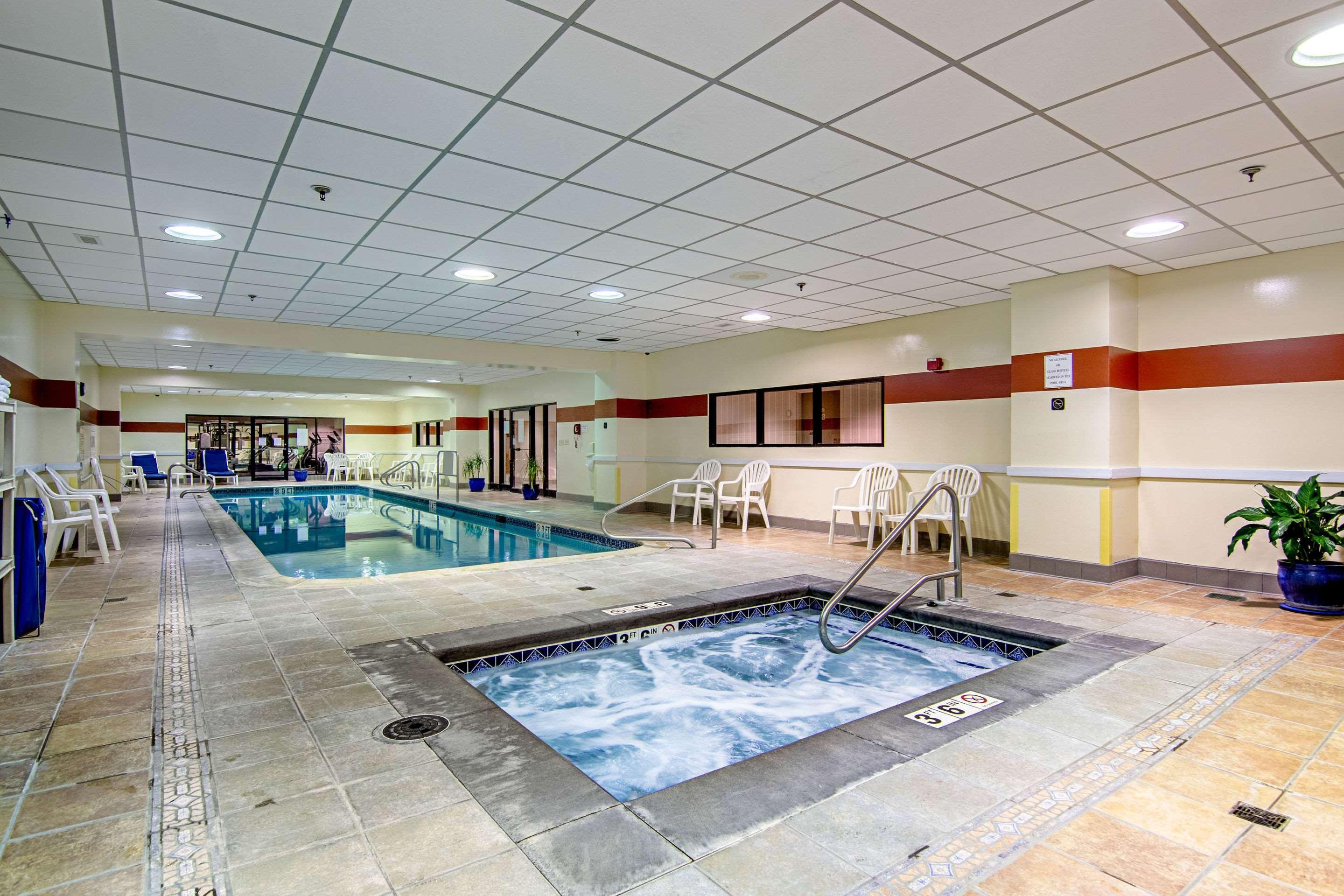 פורטסמות' Quality Inn מראה חיצוני תמונה