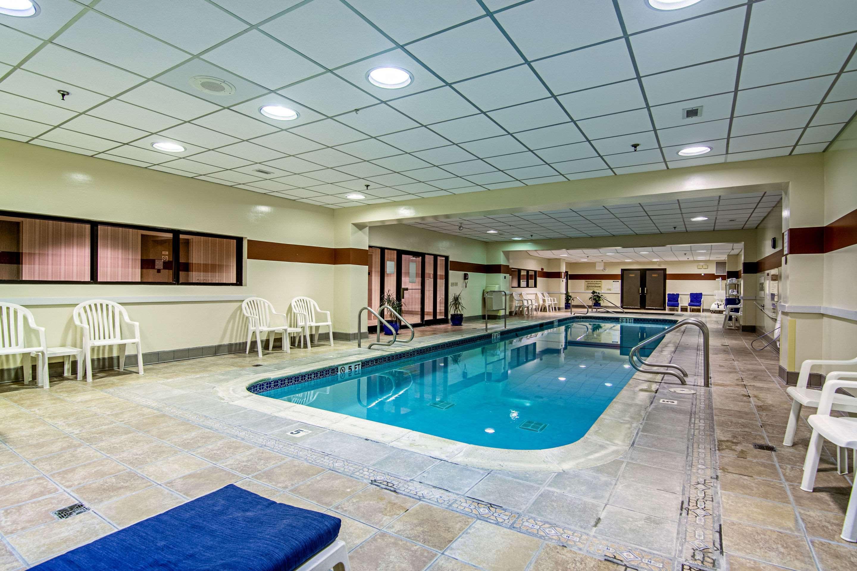פורטסמות' Quality Inn מראה חיצוני תמונה