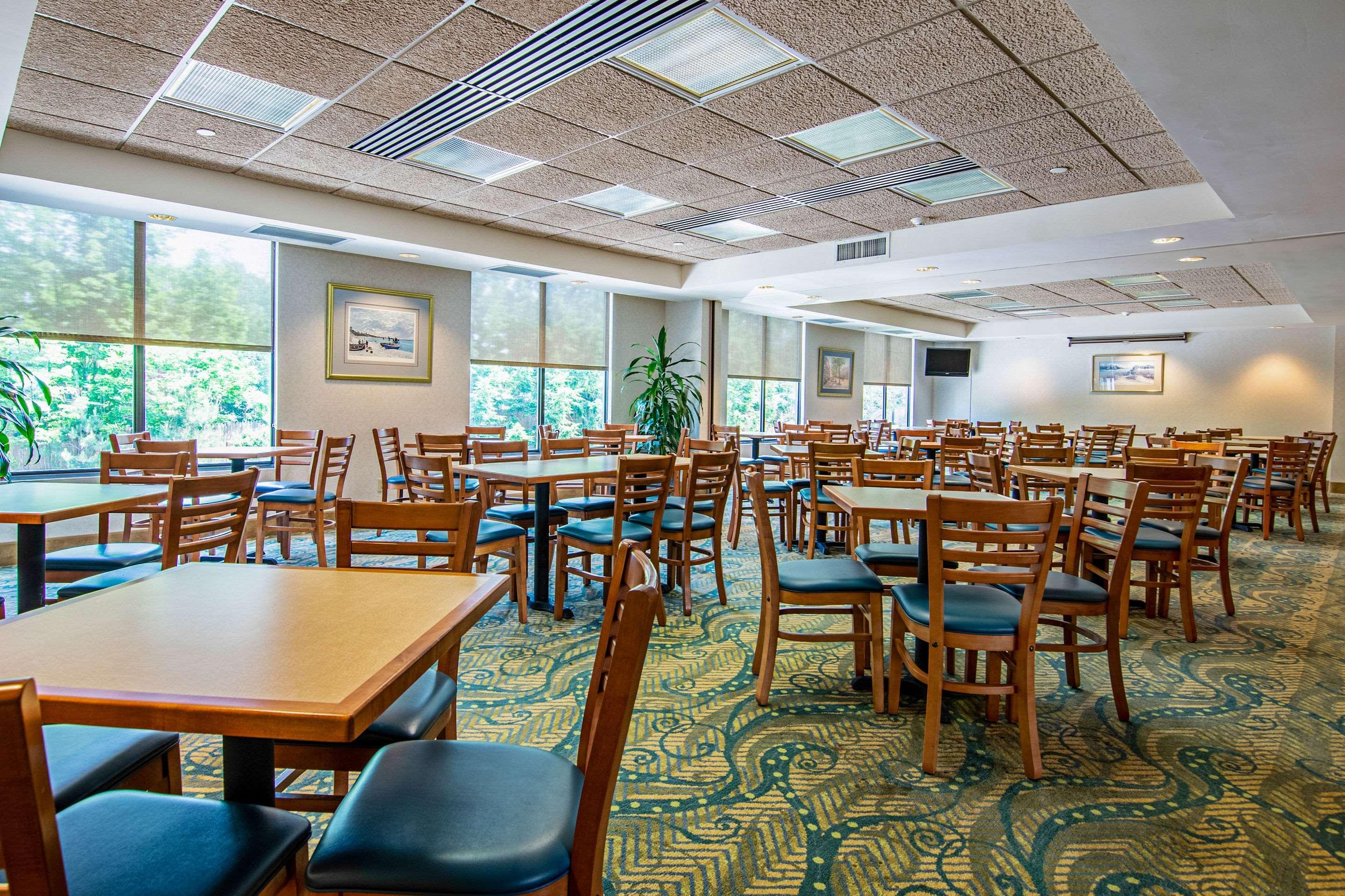 פורטסמות' Quality Inn מראה חיצוני תמונה