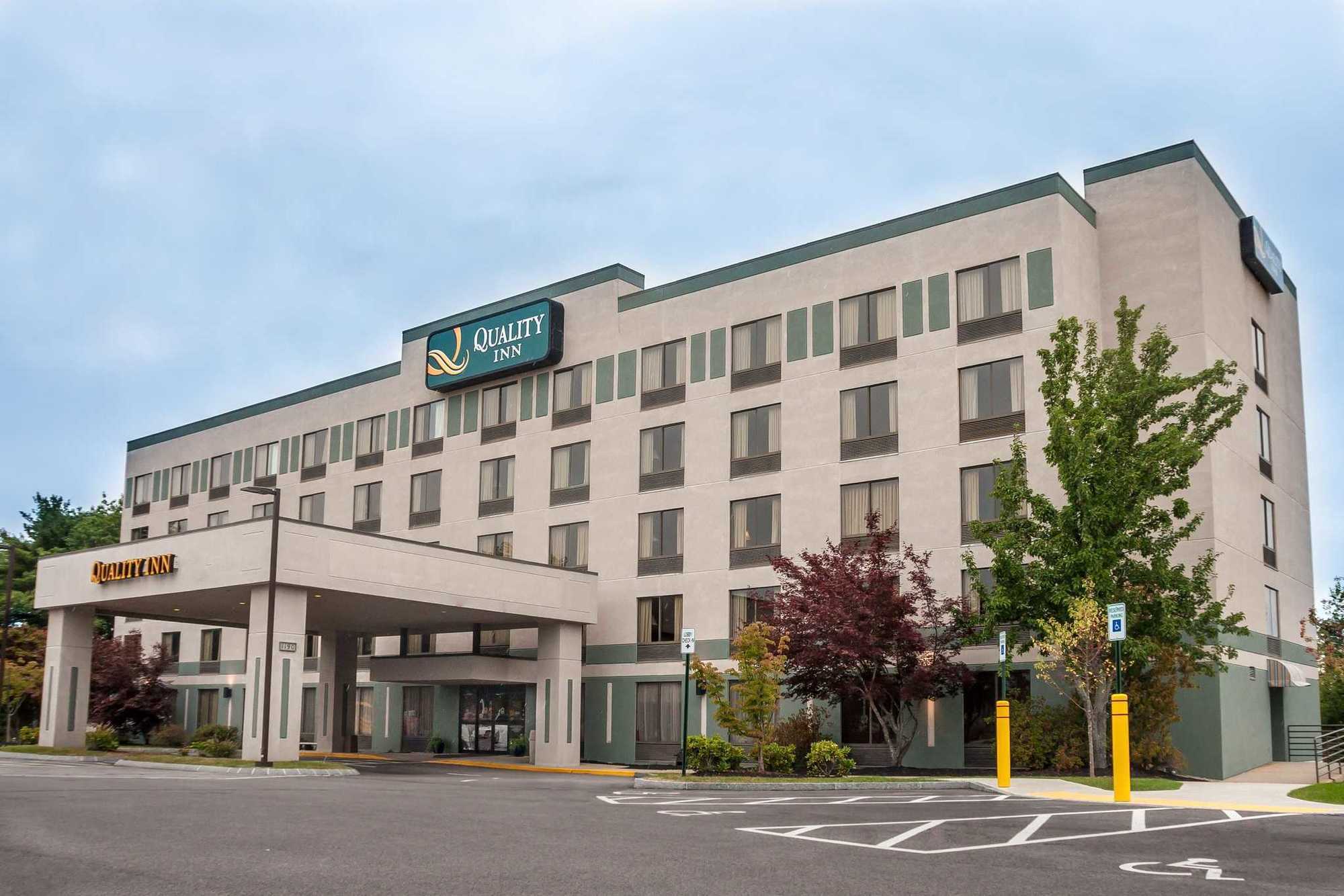 פורטסמות' Quality Inn מראה חיצוני תמונה